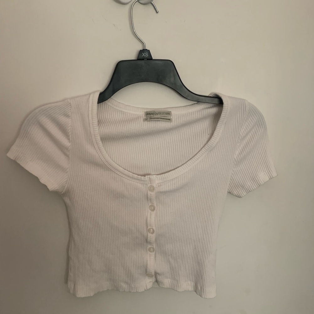 urban outfitters crop top